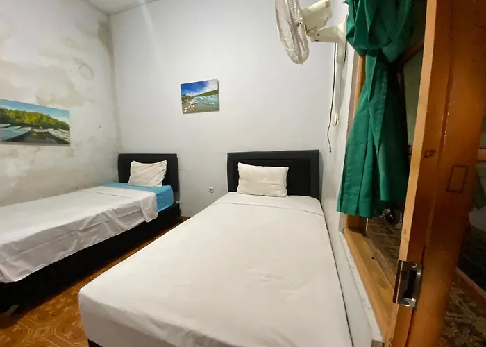 Hotel Oyo 94783 Wakasih 2*